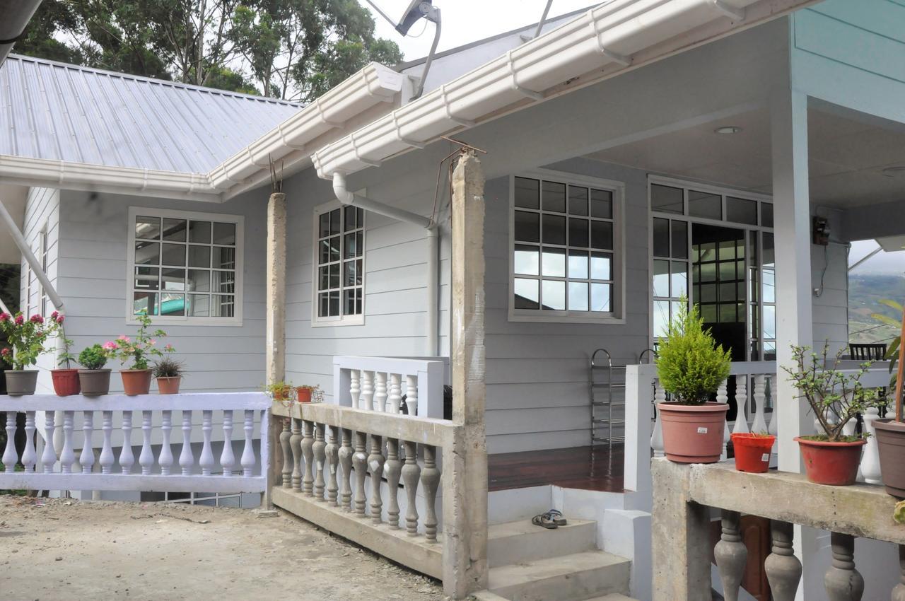 Azrien Homestay Kundasang Exterior photo